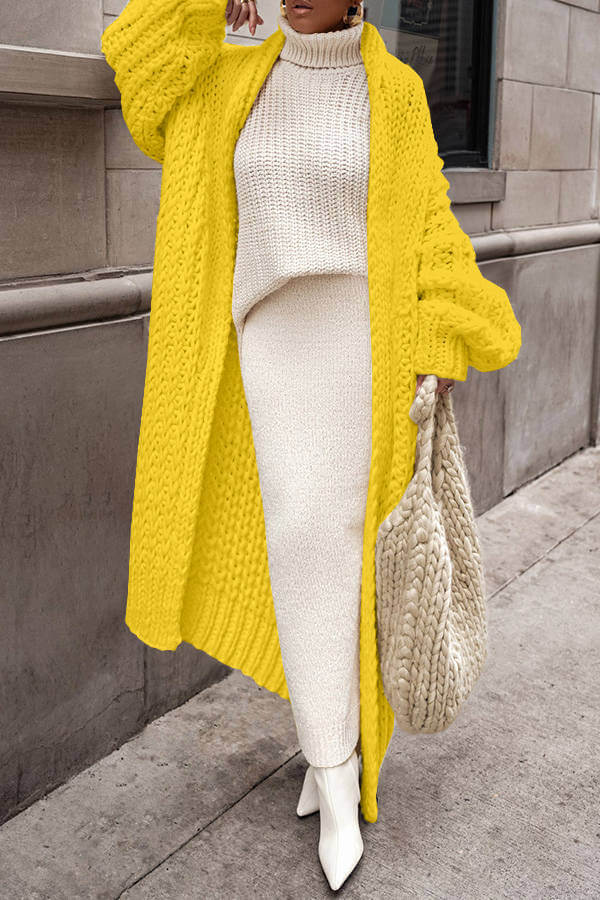 Women’s Chunky Knit Cardigan in a Cozy Oversized Fit