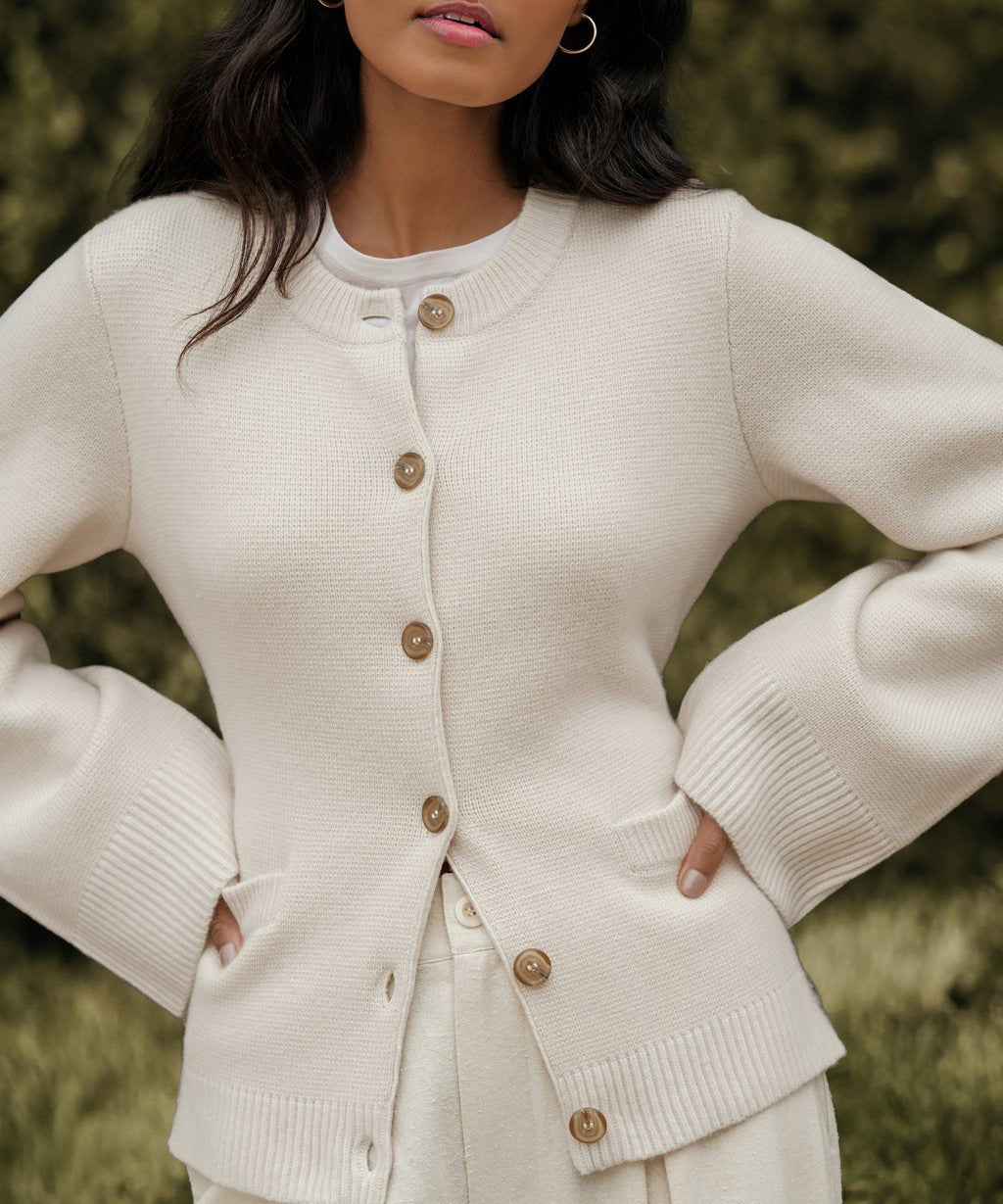 Chic Slim Fit Round Neck Cardigan for Women with Button Accents