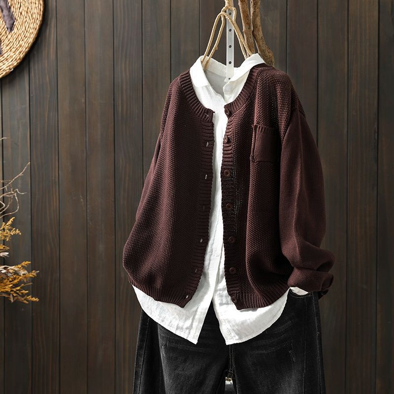 Women's Oversized Knit Cardigan with Pocket and Button Fastening