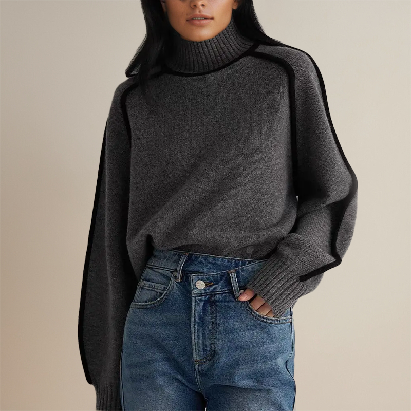 Women's Oversized Turtleneck Sweater with Contrast Sleeve Trim