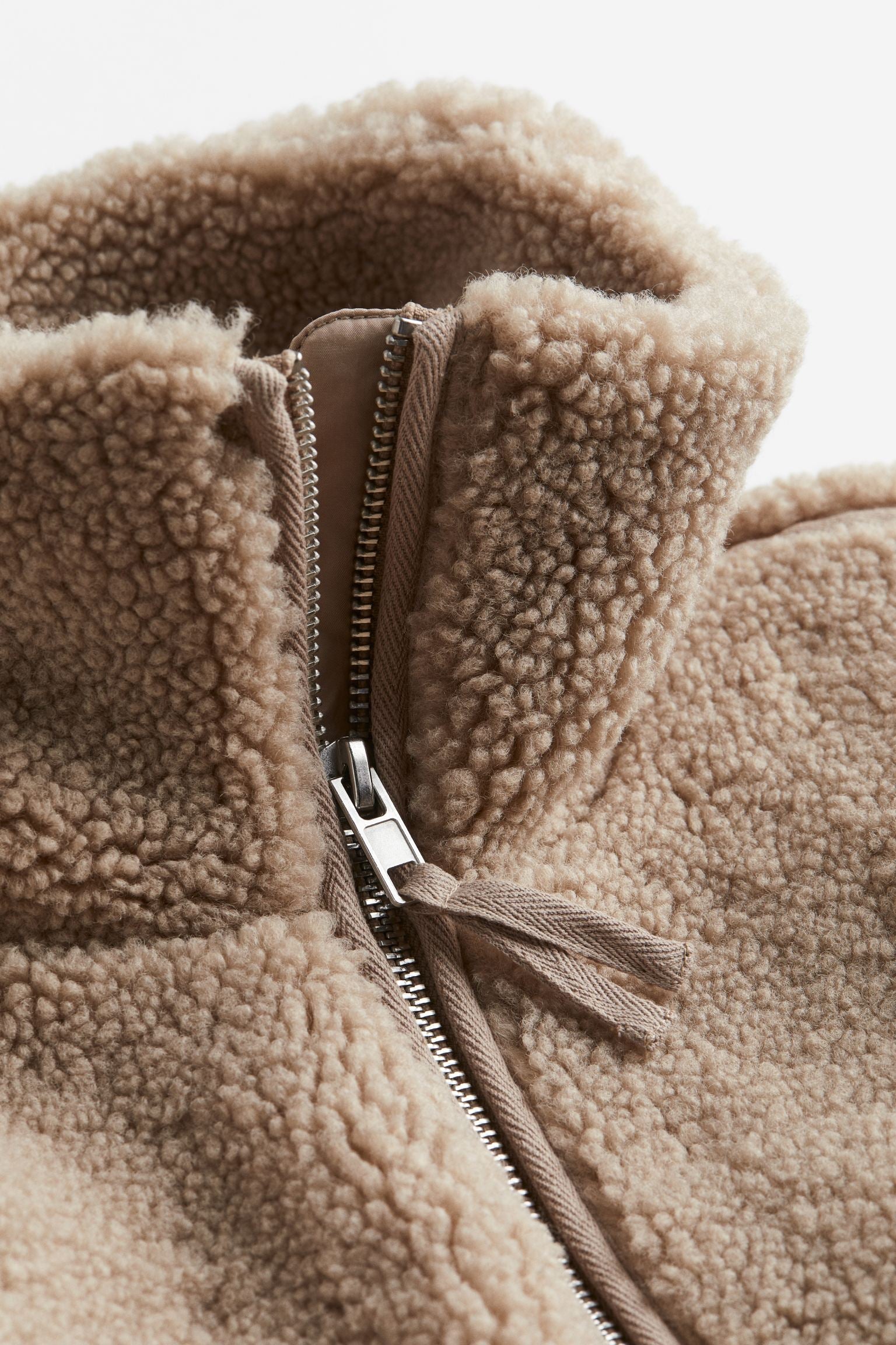 Women's Oversized Fleece Jacket featuring Zipper Closure and High Collar