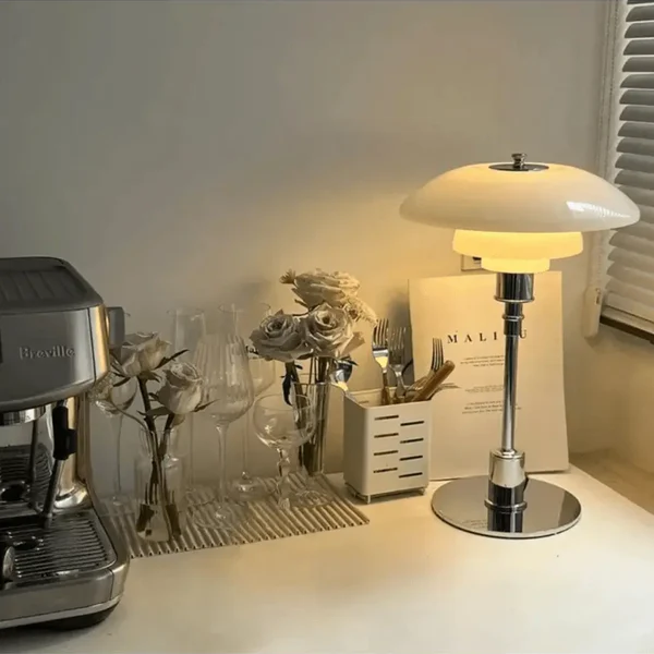 Aleria - Retro Design Glass Table Lamp